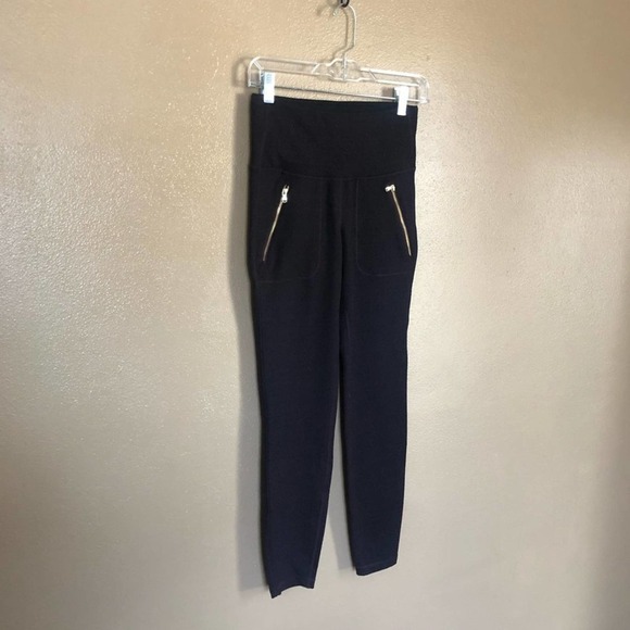 Old Navy Active Dark Purple Fashion Workout Leggings Size S - Picture 1 of 6